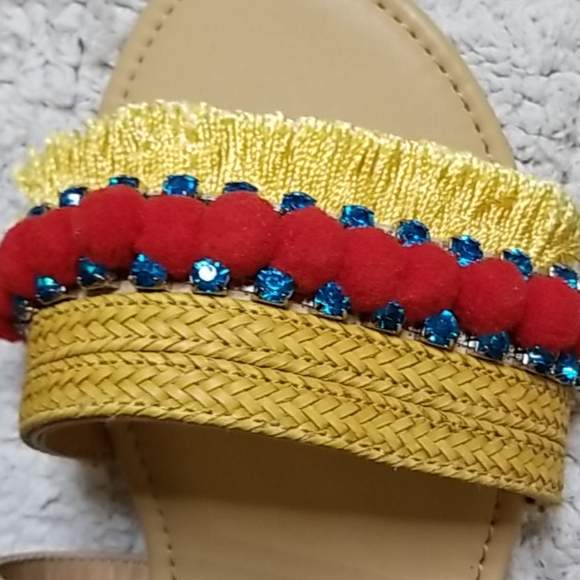 NEW - Summer Sandals Multi Colored Flats - Picture 2 of 8